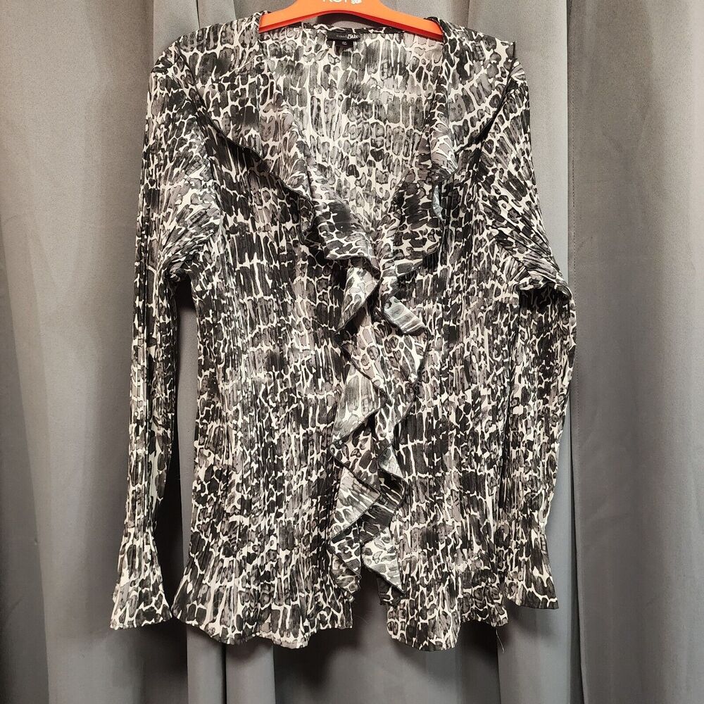 East 5th Woman Black Gray Leopard Accordian Blouse Plus Size 3X EUC